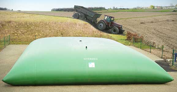 Réservoir souple pour le stockage de l'eau pour l'agriculture